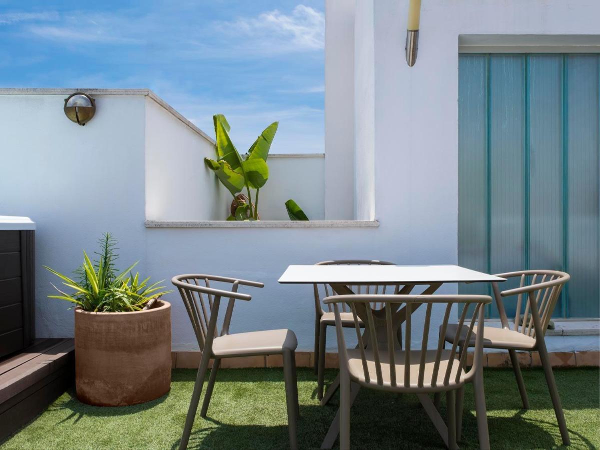 R26 Suites Sevilla Dış mekan fotoğraf